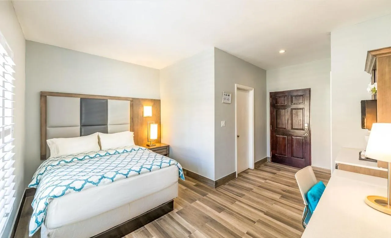 Sea Esta Studio I - Ideal For Couples! Turtle Cove